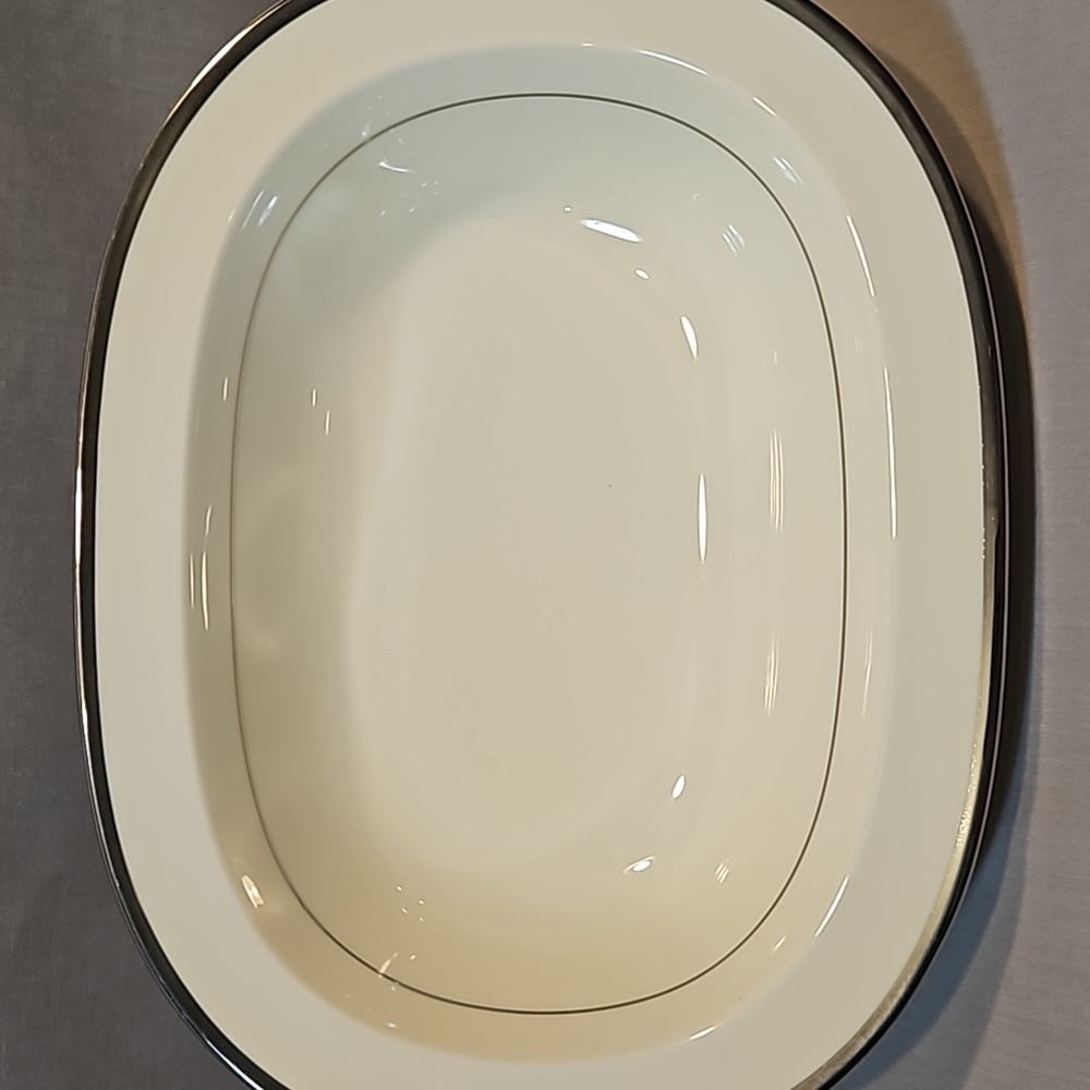 Noritake Paris 9727 10 3/8" Oval Vegetable Bowl, Bone China new - Picture 3 of 7